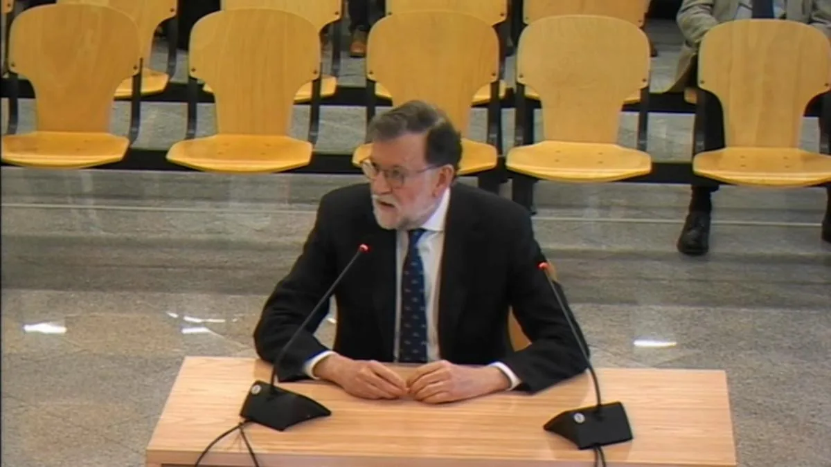 M. Rajoy's story, in three acts