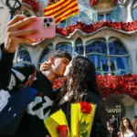 Welcome to the Sant Jordi of pollen, with a new literary axis and not without controversy