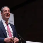 CaixaBank earns 1.572 billion, 7% more despite the geopolitical environment