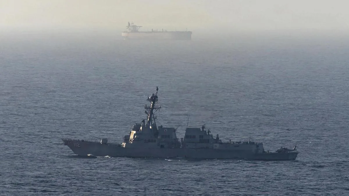 Trump threatens to destroy any ship that tries to lay mines in Hormuz