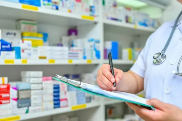 Pharmaceutical companies warn of a risk of shortage in essential medicines such as ibuprofen or paracetamol