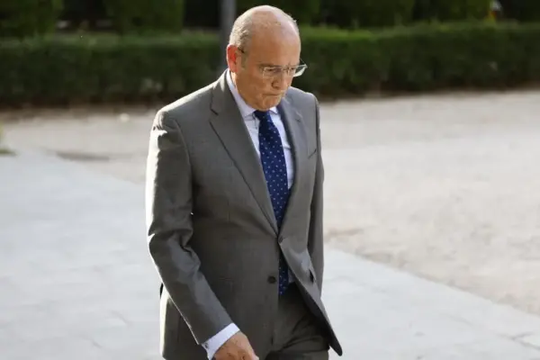 The 'cashier' of the reserved funds Pérez de los Cobos points to Pino for the expenses of the 'Kitchen'