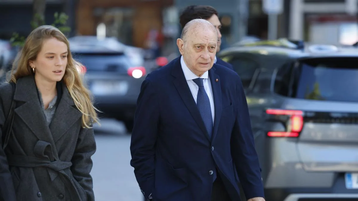 Key SMS messages against Fernández Díaz vanish
