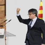 The case against the three mossos accused of helping Puigdemont flee after his fleeting return has been shelved