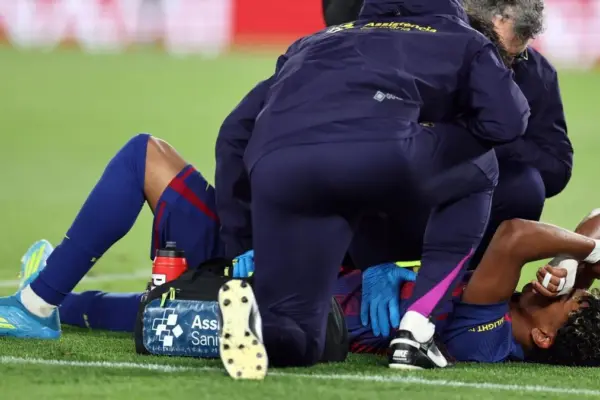 Lamine Yamal gets injured and could miss the rest of the League