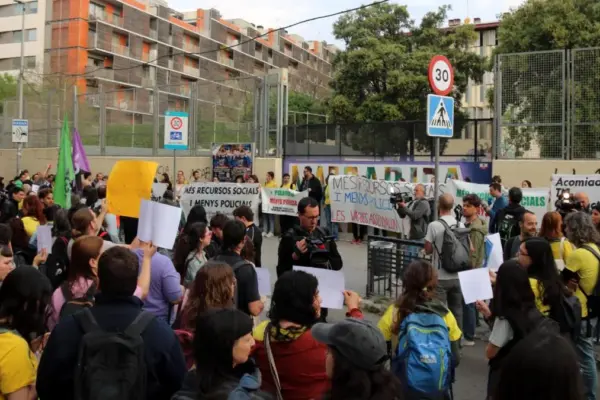 Put police in classrooms