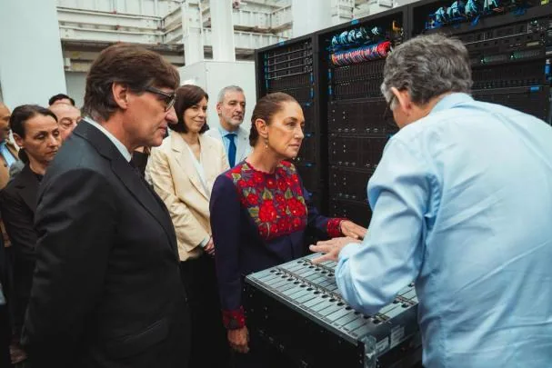 El president Illa se ha reunido con la presidenta de México, Claudia Sheinbaum, y han visitado el Barcelona Supercomputing Center.