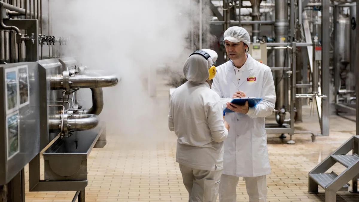 The workforce at the Gurb plant is wary of the deal between Pascual and Casa Tarradellas