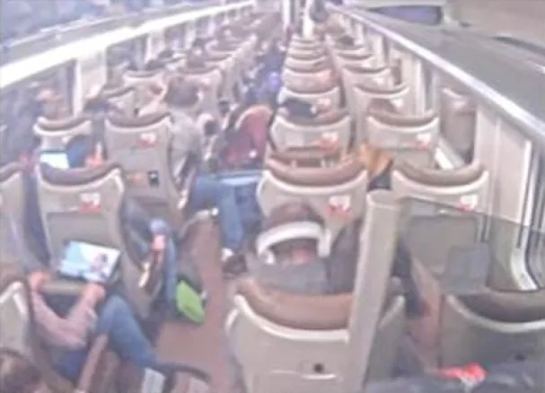 Imágenes del interior del tren Iryio accidentado en Adamuz