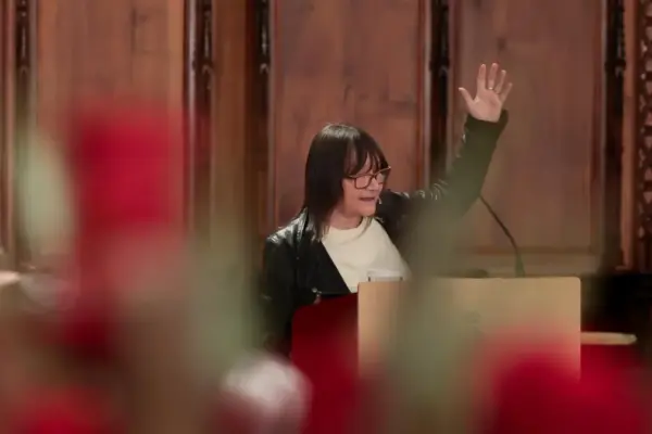 Ali Smith: “Books are so powerful they enrage tyrants!”
