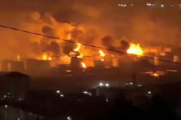 Ukraine attacks a Russian refinery in the Black Sea for the third time and aggravates the ecological emergency