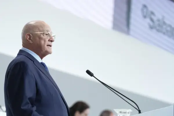 Josep Oliu resigns as Puig director seven months before the end of his term