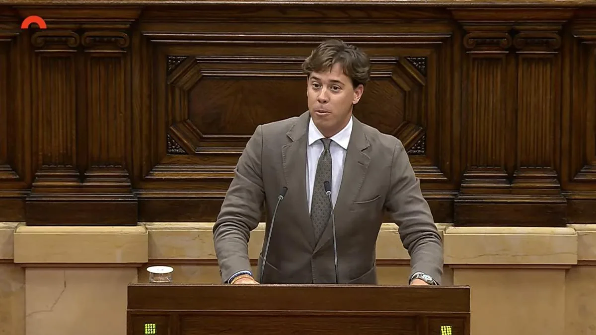Vox threatens in the Parliament to “deport” a Muslim ERC deputy