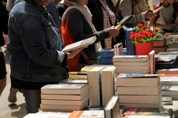 Regina Rodríguez Sirvent and Eduardo Mendoza, the best-selling authors of this Sant Jordi