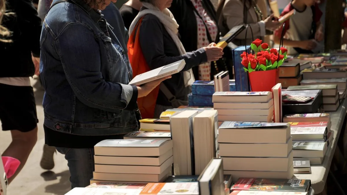 Regina Rodríguez Sirvent and Eduardo Mendoza, the best-selling authors of this Sant Jordi