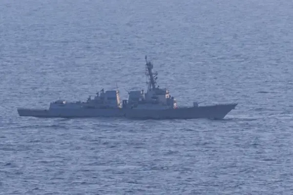 United States attacks an Iranian ship and Tehran suspends peace negotiations