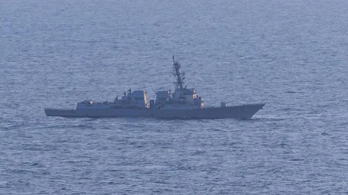 United States attacks an Iranian ship and Tehran suspends peace negotiations