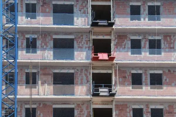 The Euribor rises again in April and will increase the average mortgage by more than 50 euros