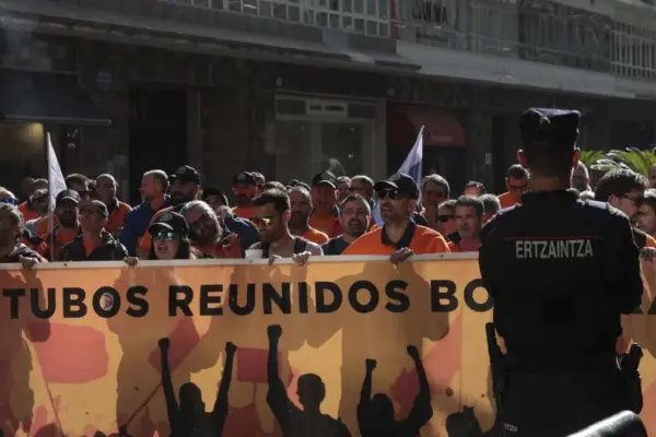 Tubos Reunidos states that it is in a situation that compromises its viability and does not rule out voluntary bankruptcy