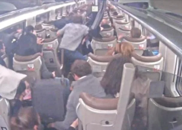Imagen del interior del tren Iryo accidentado en Adamuz