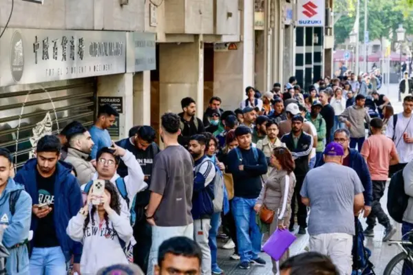 No queues at the Post Office to request regularization, most get stuck in the previous steps