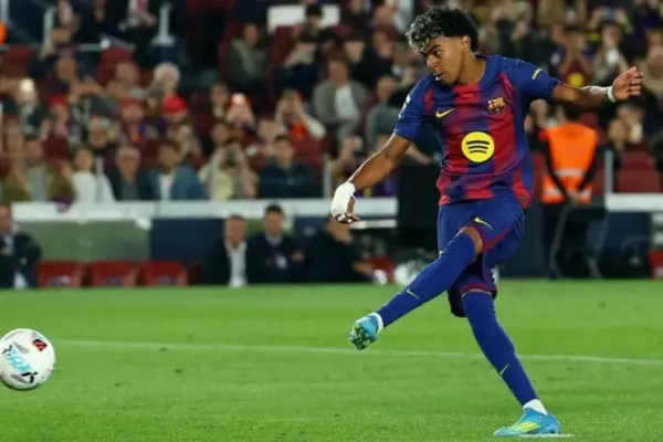 Barça moves closer to the League with an anxious victory