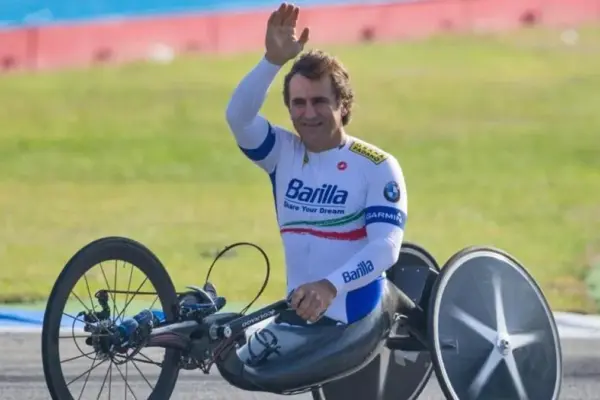 Alex Zanardi dies, the F-1 driver who was reborn as a Paralympic hero