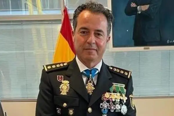 The “rewards” to the commissioner of DelcyGate for “favors” to Zapatero’s network