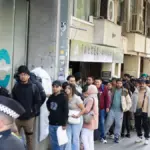 The Supreme Court appeals to the "public interest" to not halt the regularization of migrants
