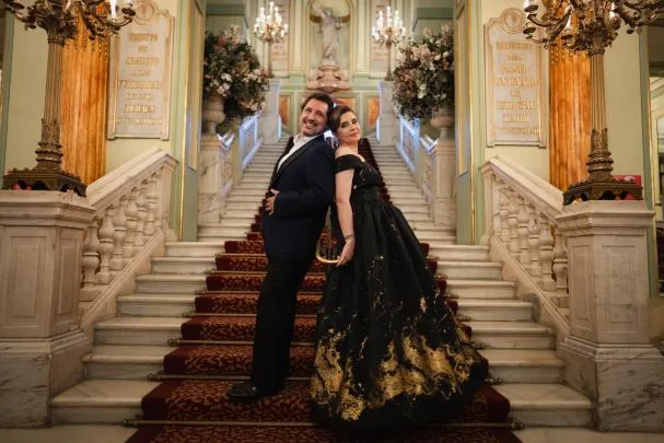 Sabina Puertolas, dressed by Yolancris, and Jorge de León, in the moments prior to the Opera XXI Awards Gala at the Liceu
