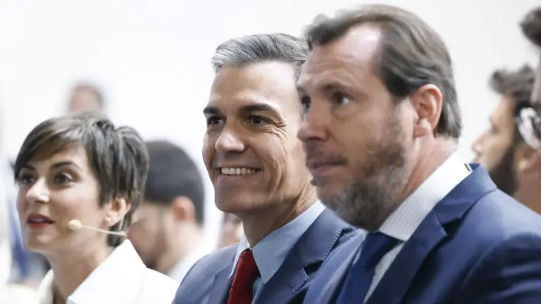 Sánchez tries to convey calm amid political and judicial storm over the Zapatero case