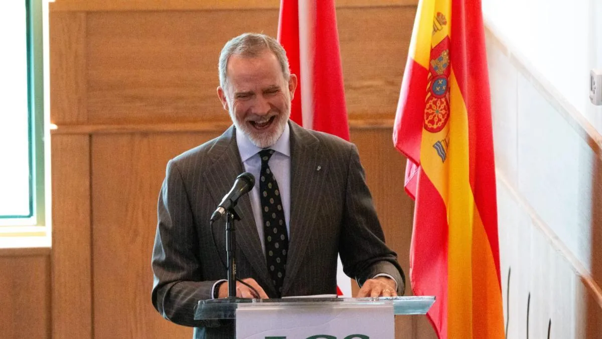 The King is 'Flip' again in his return to Lakefield College where he studied COU