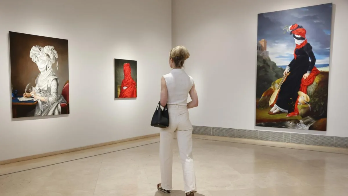 Ewa Juszkiewicz's portraits question the oppressive female representation at the Thyssen