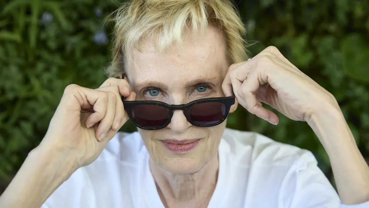Siri Hustvedt: “I felt Paul’s presence at his funeral, he was looking at me, making sure I was okay”