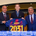 Official: Gordon is already with Barça with quite a bit of suspense