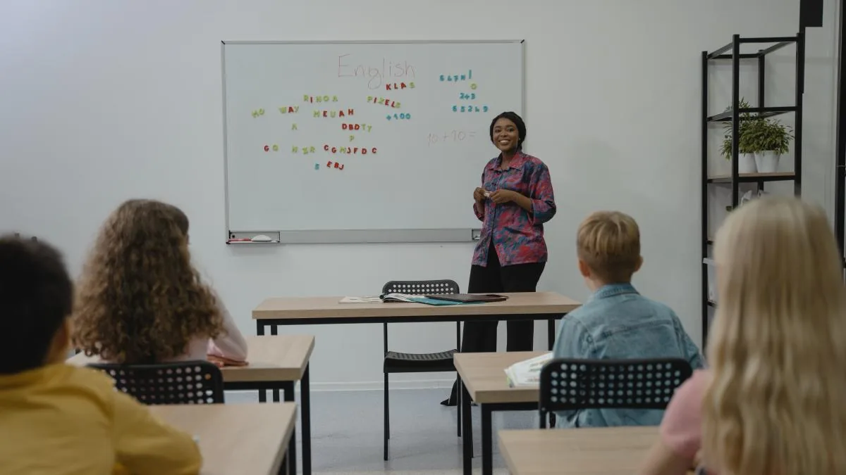 Madrid leaves the program of about 2,750 language assistants in educational centers up in the air