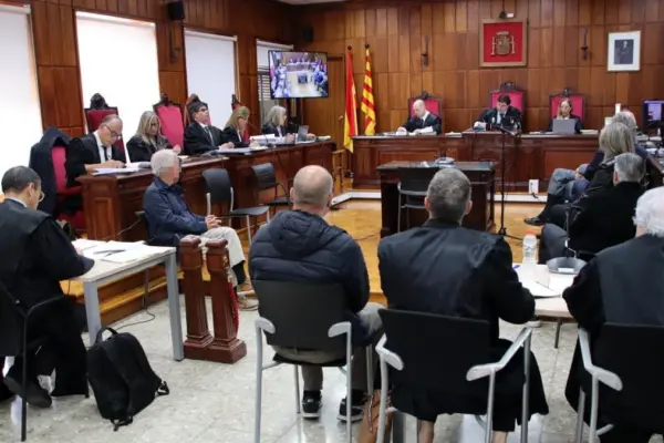 Two defendants in the alleged Innova corruption scheme admit crimes and reach a deal with the Prosecutor's Office