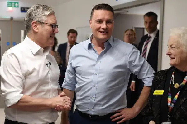 The British Health Secretary resigns to run as a candidate against Starmer