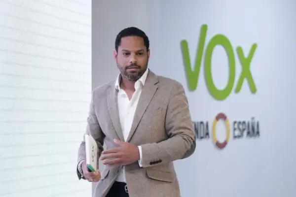 Vox assumes that Moreno will take on the national priority and does not currently demand to enter his government