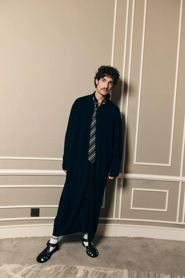 Long cashmere shirt, silk Regimental tie, ribbed cotton socks and Al Mare calfskin sandals, all Dior