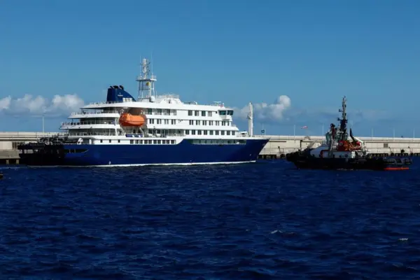 "Mission accomplished": the 'Hondius' travels en route to the Netherlands after docking in the Canary Islands