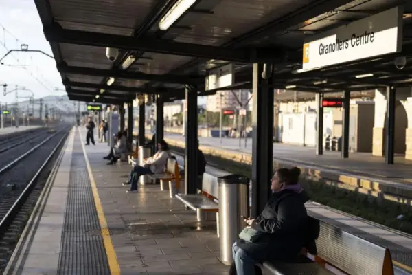 The orbital line leaves the drawer: 120 kilometers of tracks and 5.2 billion to break the centralism of Rodalies