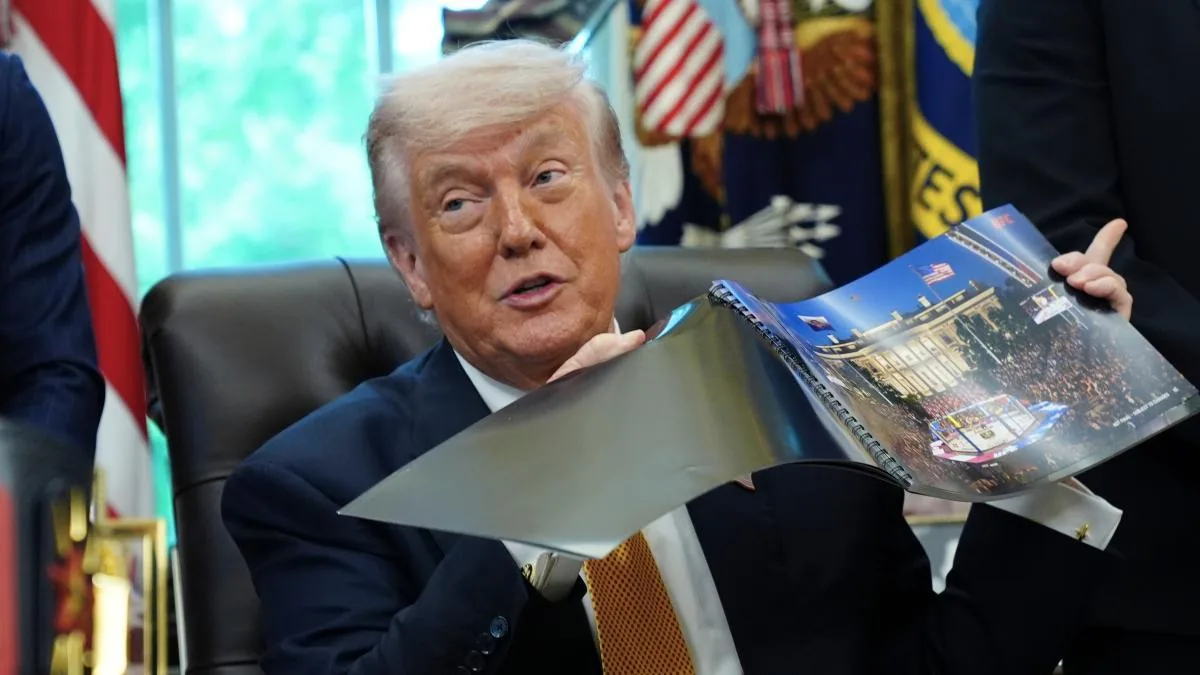 A U.S. trade court rules against Trump's global 10% tariffs