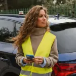 How long does a tow truck take in 2026 and how to track its arrival in real time
