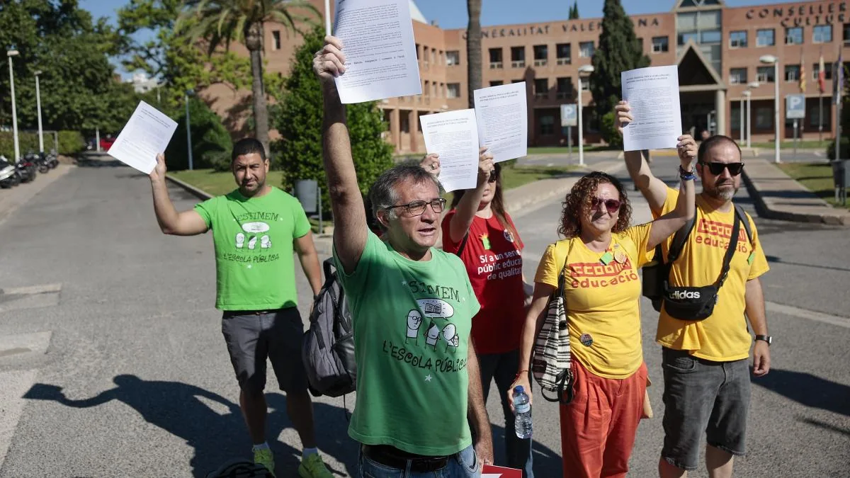 The meeting between unions and Education begins with tensions over the nuance of the salary agreement