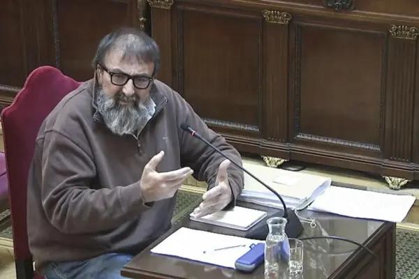 Koldo García, Ábalos's squire, protects his former boss