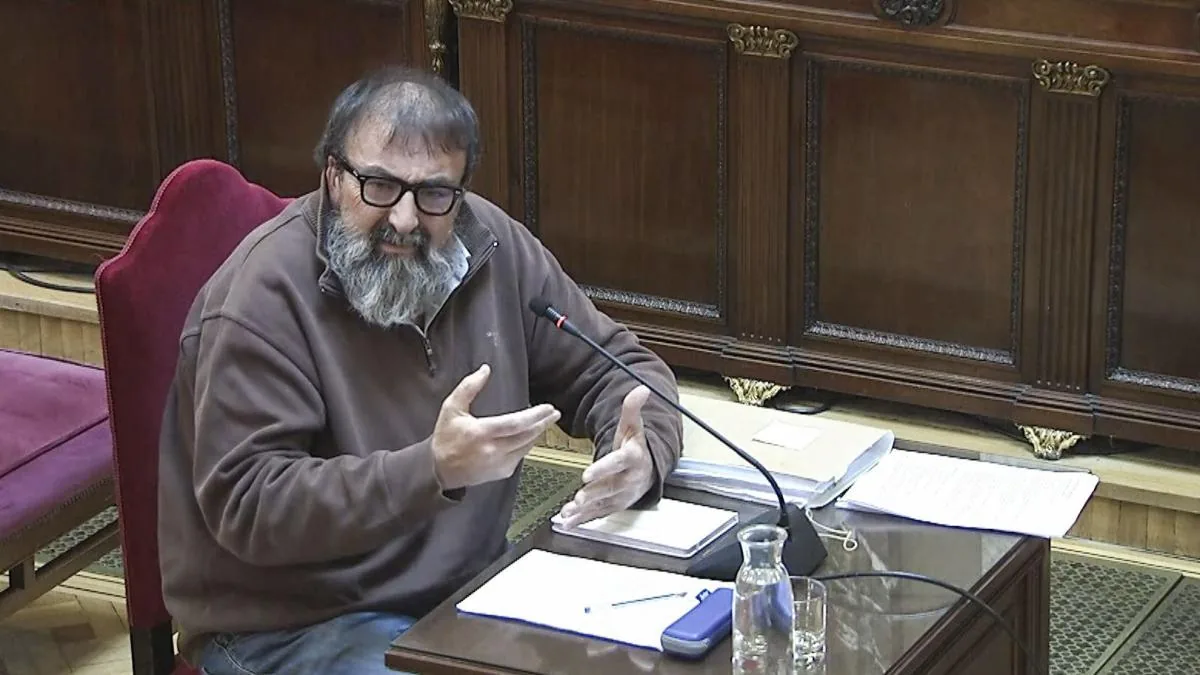 Koldo García, Ábalos's squire, protects his former boss