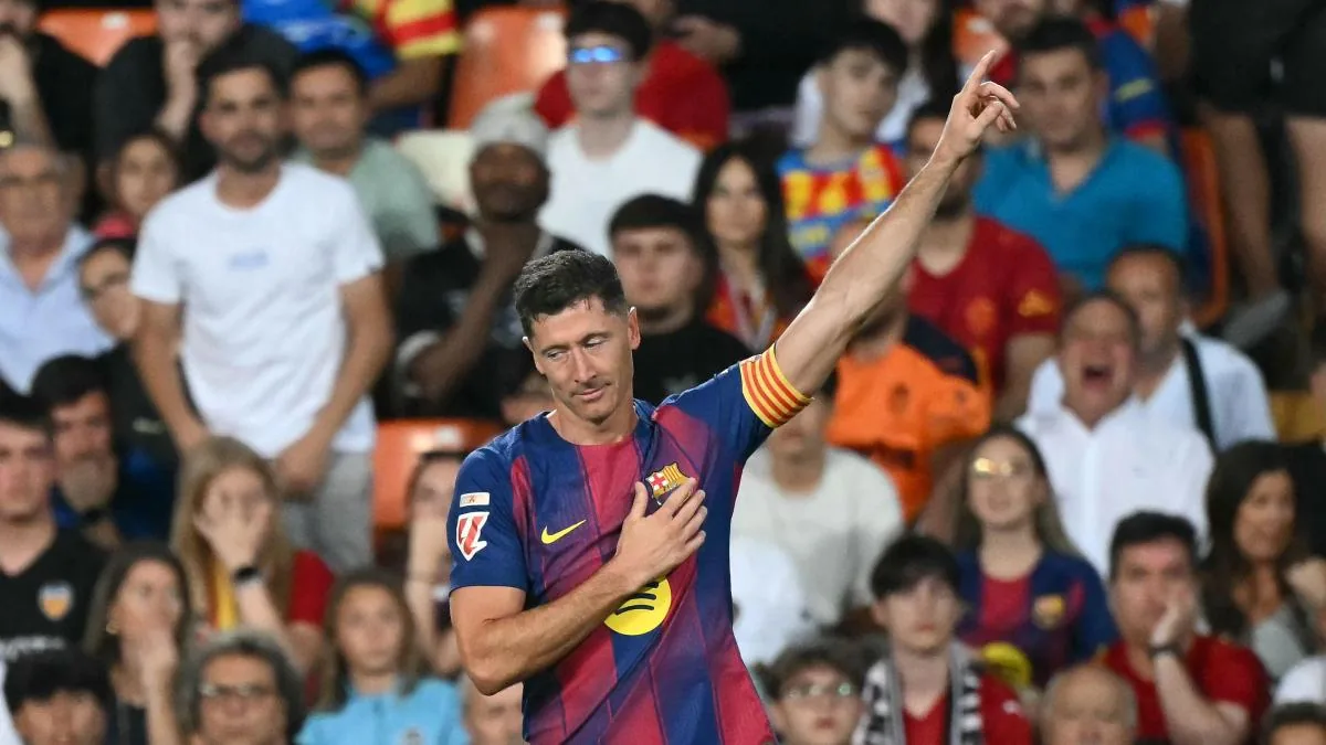 The champion goes on vacation half an hour early and falls at Mestalla
