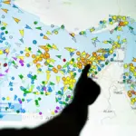 Trump threatens to "wipe off the face of the earth" Iran if it attacks its ships in Hormuz