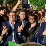 Moreno wins the elections but loses the absolute majority, the PSOE sinks even further
